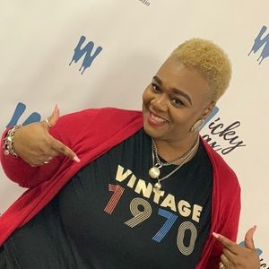 Meet your Posher, Sylvia